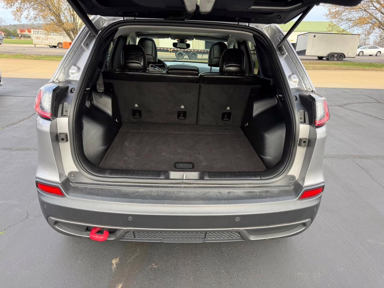 2020 Billet Silver Metallic Clearcoat Jeep Cherokee Trailhawk 4X4 SUV