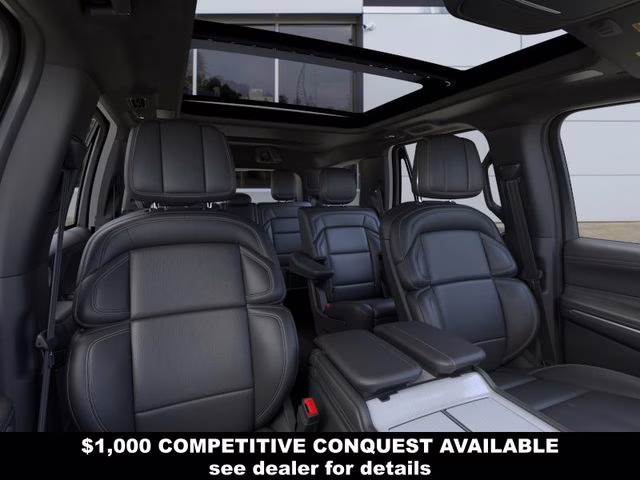 2025 White Metallic Lincoln Navigator Reserve 4X4 SUV