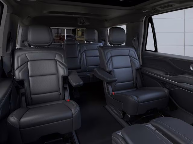 2025 White Metallic Lincoln Navigator Reserve 4X4 SUV