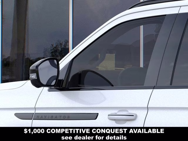 2025 White Metallic Lincoln Navigator Reserve 4X4 SUV