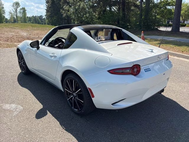 2026 Snowflake White Pearl Mica Mazda Mazda MX-5 Miata RF Grand Touring RWD Convertible