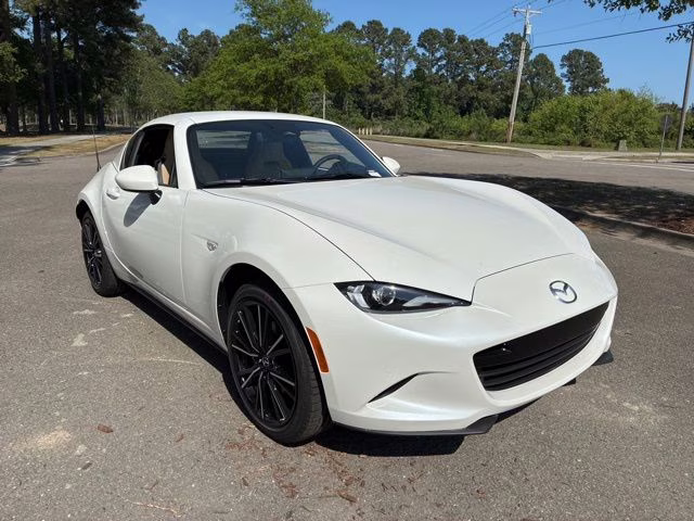 2026 Snowflake White Pearl Mica Mazda Mazda MX-5 Miata RF Grand Touring RWD Convertible