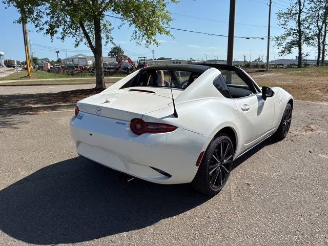 2026 Snowflake White Pearl Mica Mazda Mazda MX-5 Miata RF Grand Touring RWD Convertible