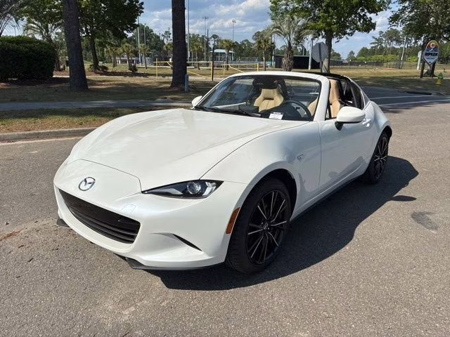 2026 Snowflake White Pearl Mica Mazda Mazda MX-5 Miata RF Grand Touring RWD Convertible
