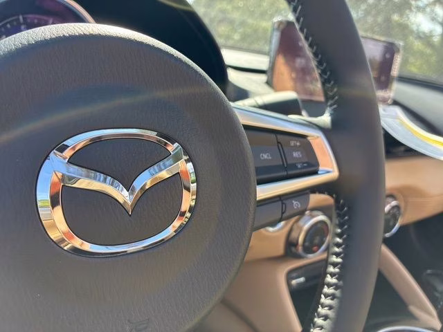 2026 Snowflake White Pearl Mica Mazda Mazda MX-5 Miata RF Grand Touring RWD Convertible