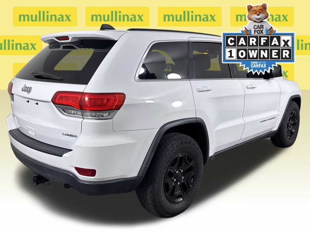 2016 Bright White Clearcoat Jeep Grand Cherokee Laredo 4X4 SUV