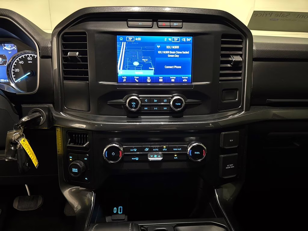 2022 Silver Metallic Ford F-150 XLT 4X4 Truck