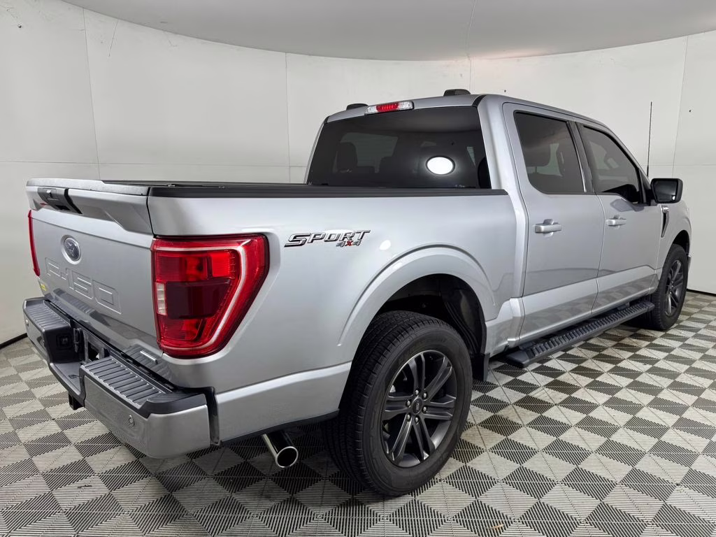 2022 Silver Metallic Ford F-150 XLT 4X4 Truck