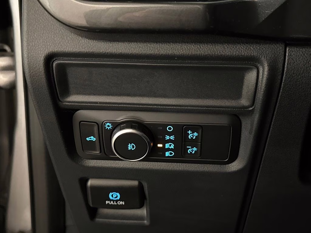 2022 Silver Metallic Ford F-150 XLT 4X4 Truck