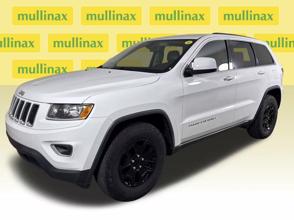 2016 Bright White Clearcoat Jeep Grand Cherokee Laredo 4X4 SUV