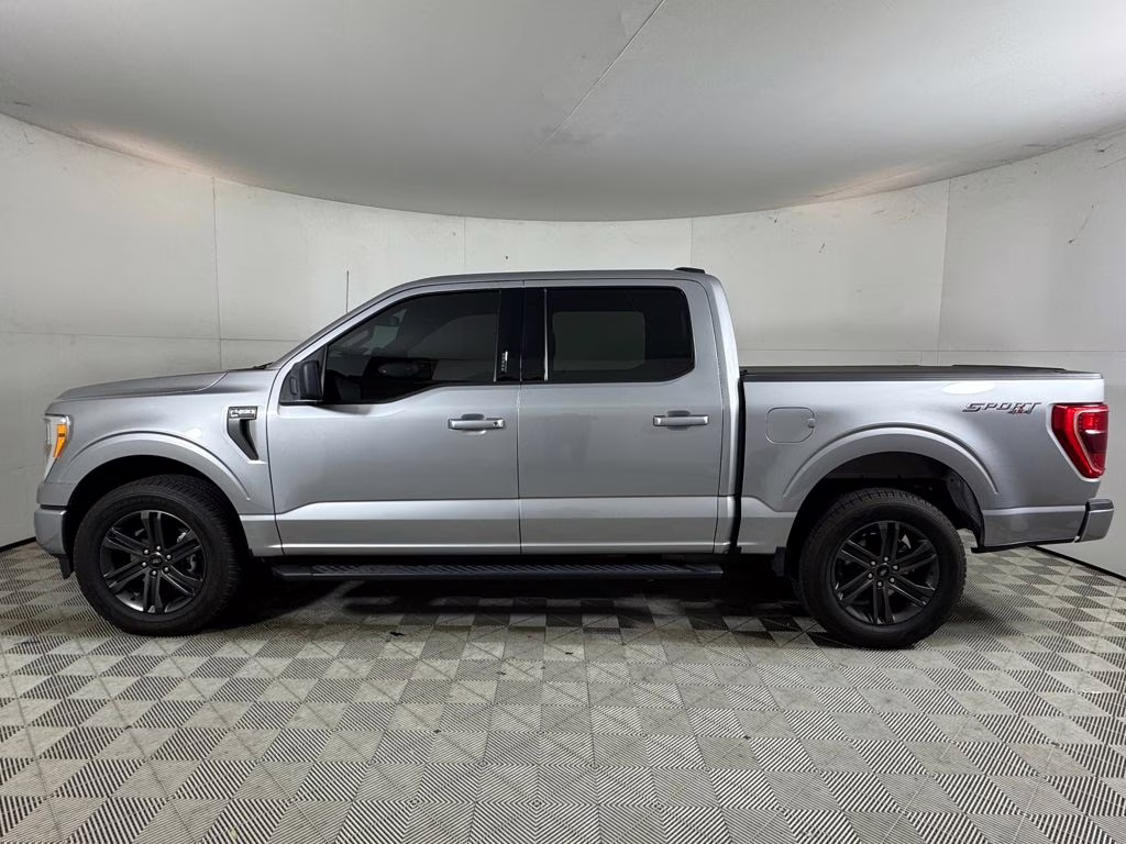2022 Silver Metallic Ford F-150 XLT 4X4 Truck
