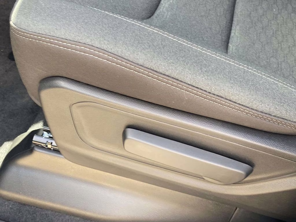 2026 Diamond Black Crystal Pearlcoat Ram 1500 Warlock 4X4 Truck