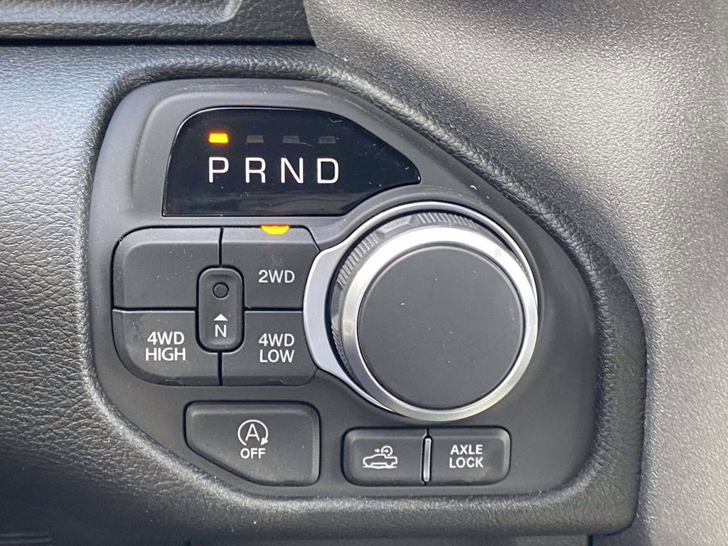 2026 Diamond Black Crystal Pearlcoat Ram 1500 Warlock 4X4 Truck