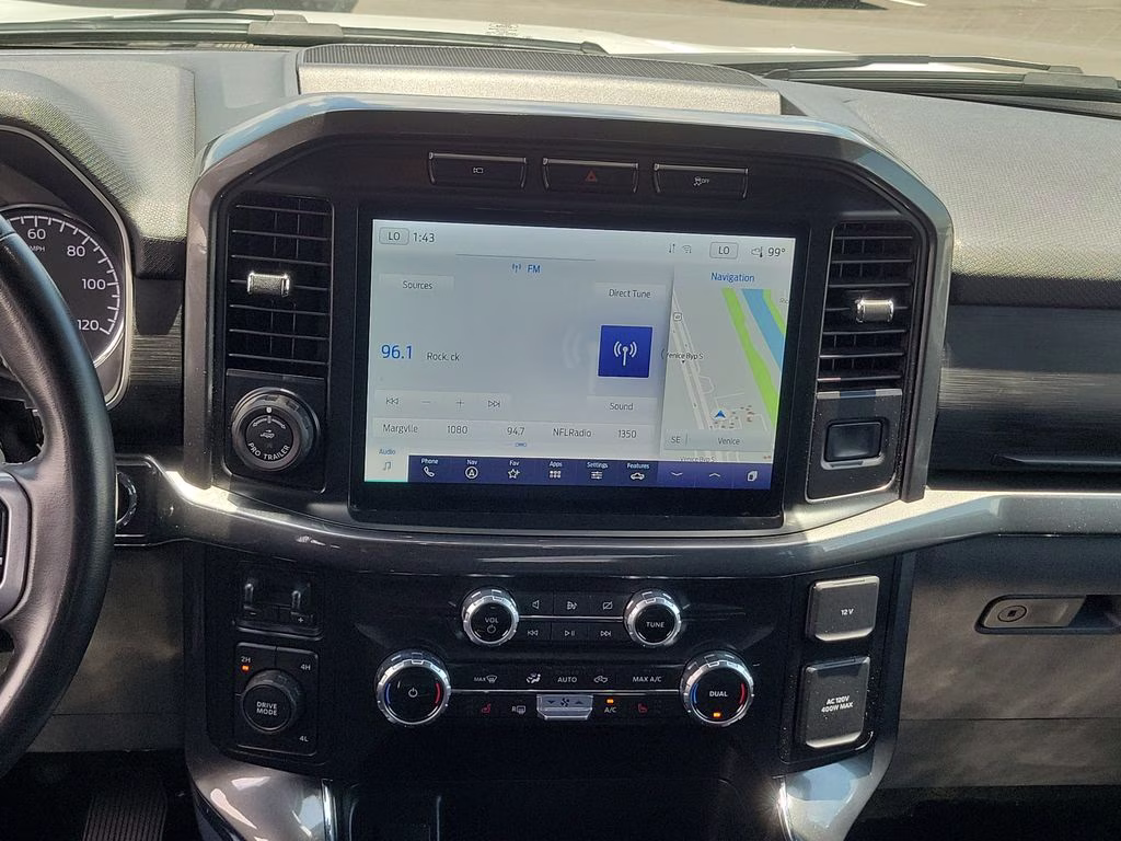 2023 Oxford White Ford F-150 XLT 4X4 Truck