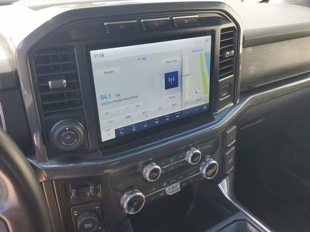 2023 Oxford White Ford F-150 XLT 4X4 Truck