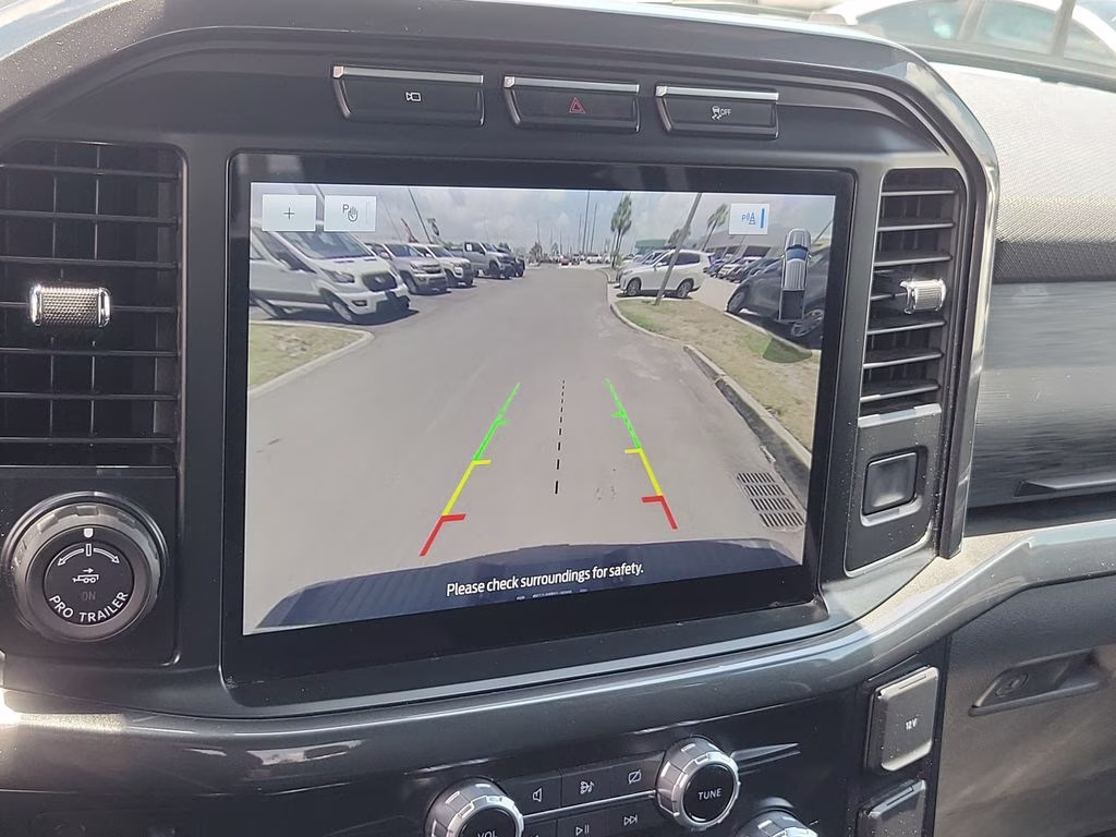 2023 Oxford White Ford F-150 XLT 4X4 Truck