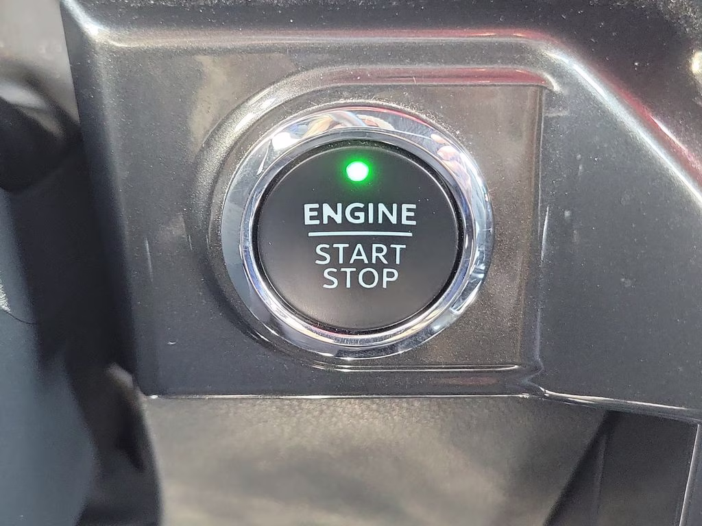 2023 Oxford White Ford F-150 XLT 4X4 Truck