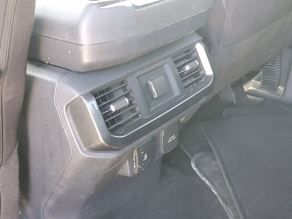 2023 Oxford White Ford F-150 XLT 4X4 Truck