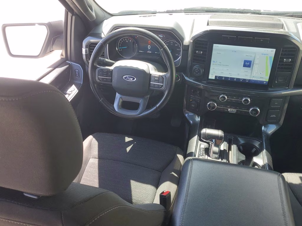 2023 Oxford White Ford F-150 XLT 4X4 Truck