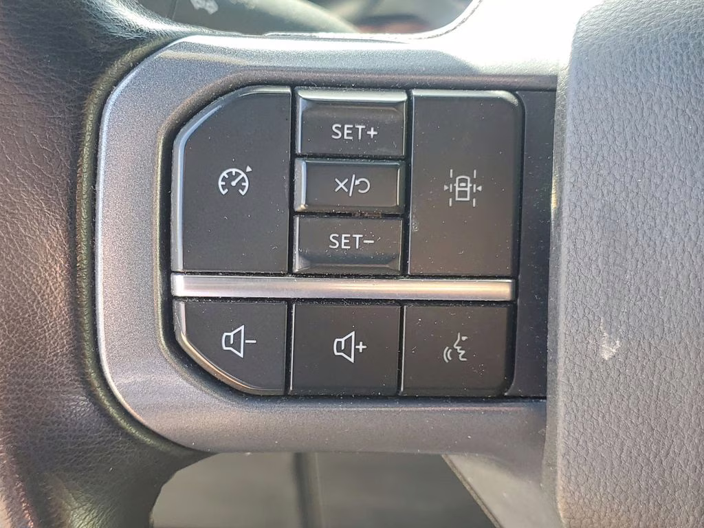 2023 Oxford White Ford F-150 XLT 4X4 Truck