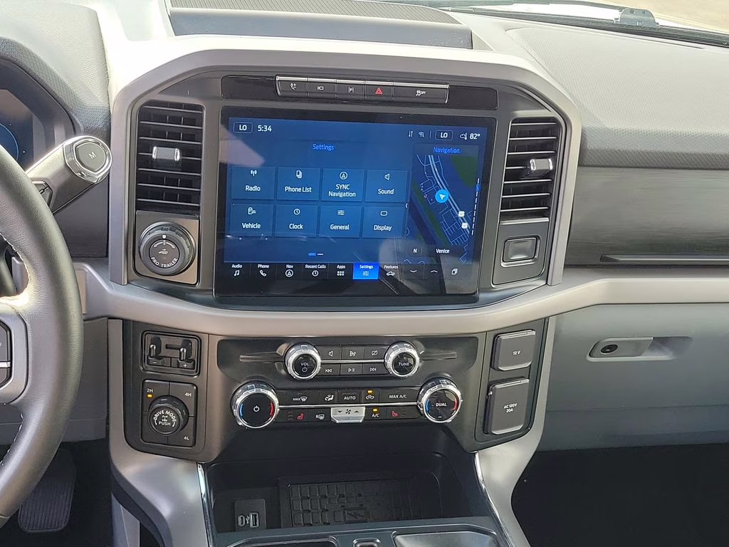 2024 Silver Metallic Ford F-150 XLT 4X4 Truck