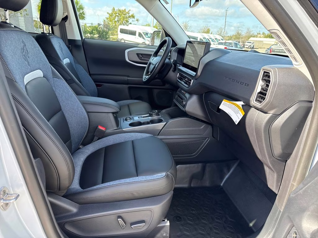 2026 Space White Metallic Ford Bronco Sport Outer Banks 4X4 SUV