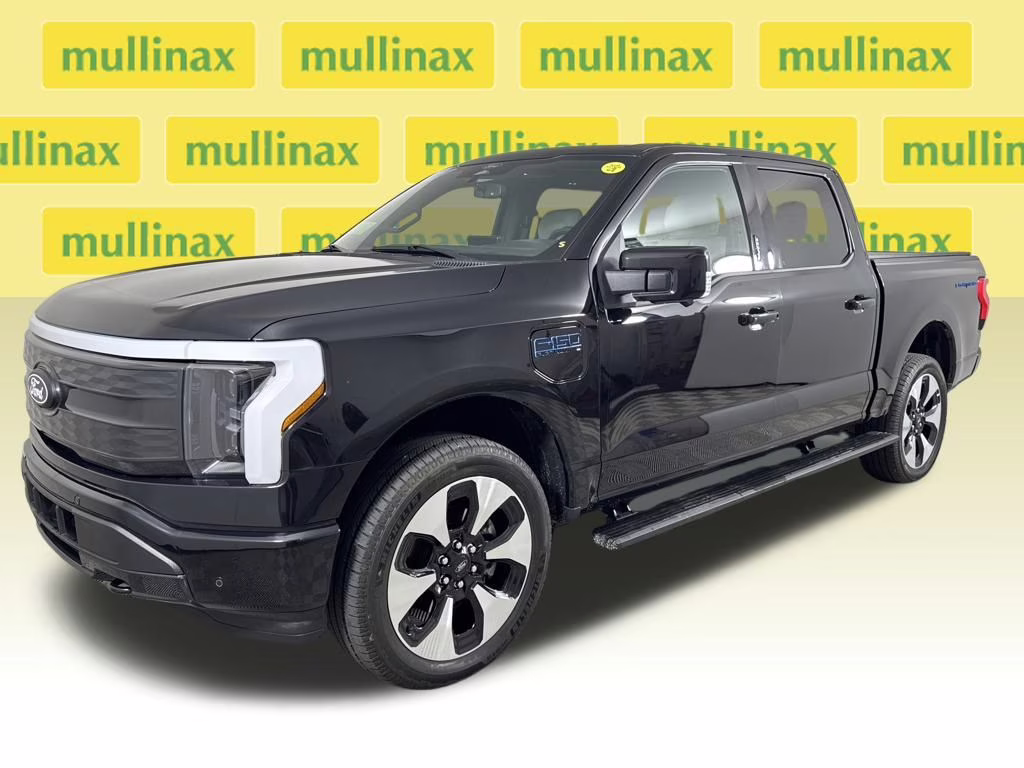2025 Agate Black Metallic Ford F-150 Lightning Platinum AWD Truck