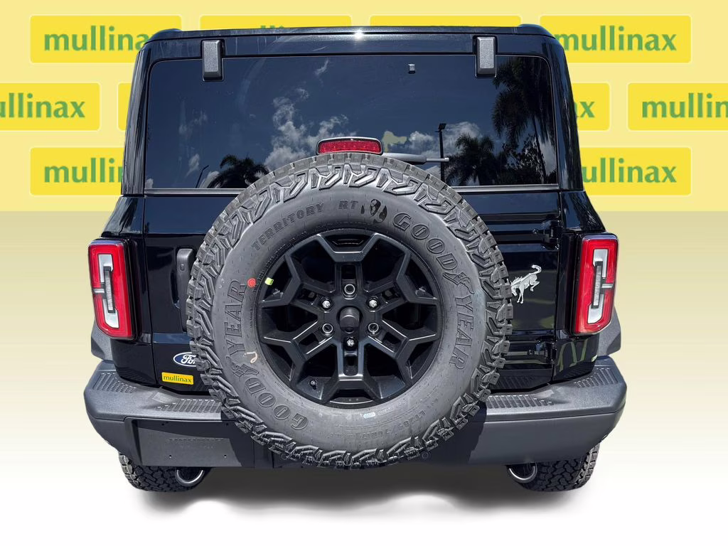 2026 Shadow Black Ford Bronco Badlands 4X4 SUV