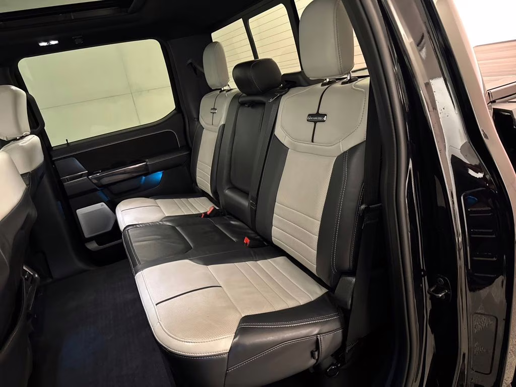 2025 Agate Black Metallic Ford F-150 Lightning Platinum AWD Truck