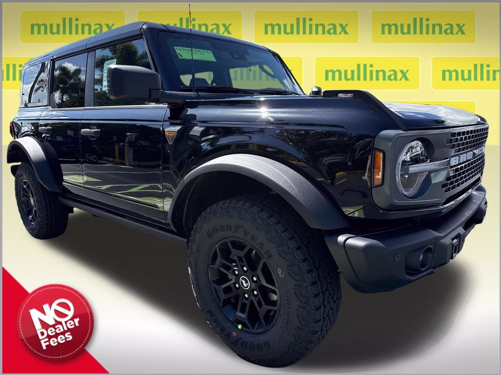 2026 Shadow Black Ford Bronco Badlands 4X4 SUV