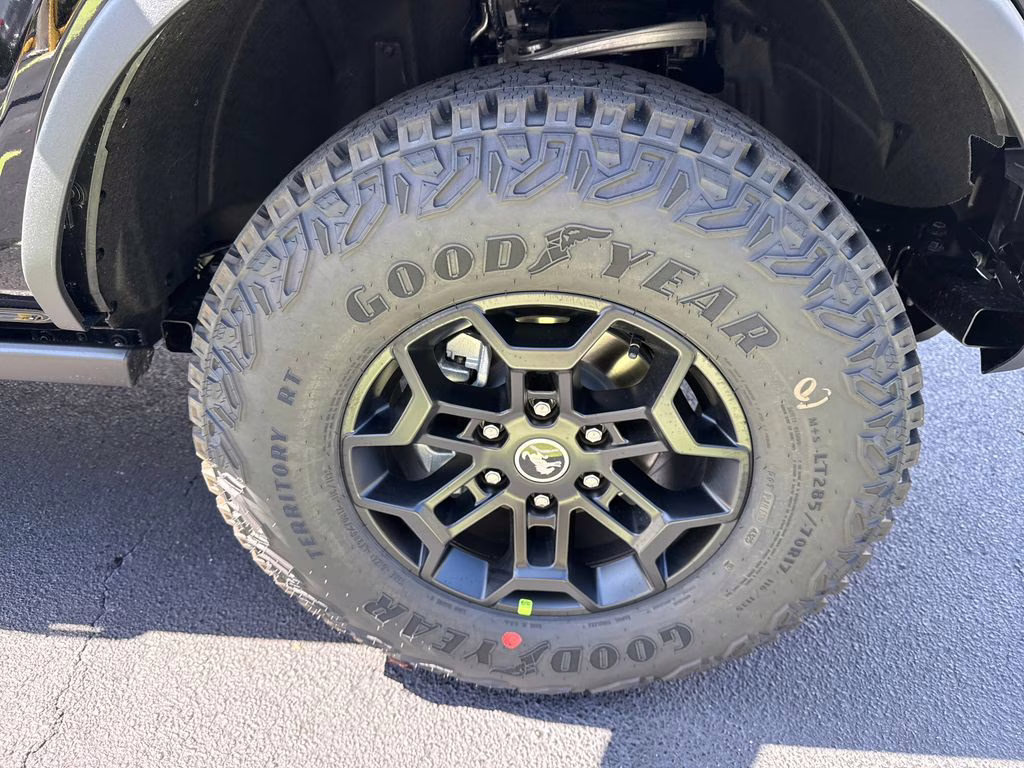 2026 Shadow Black Ford Bronco Badlands 4X4 SUV