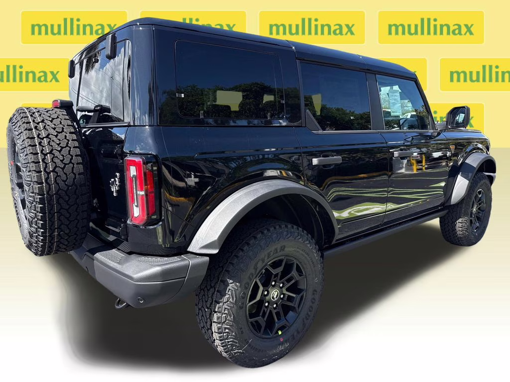 2026 Shadow Black Ford Bronco Badlands 4X4 SUV