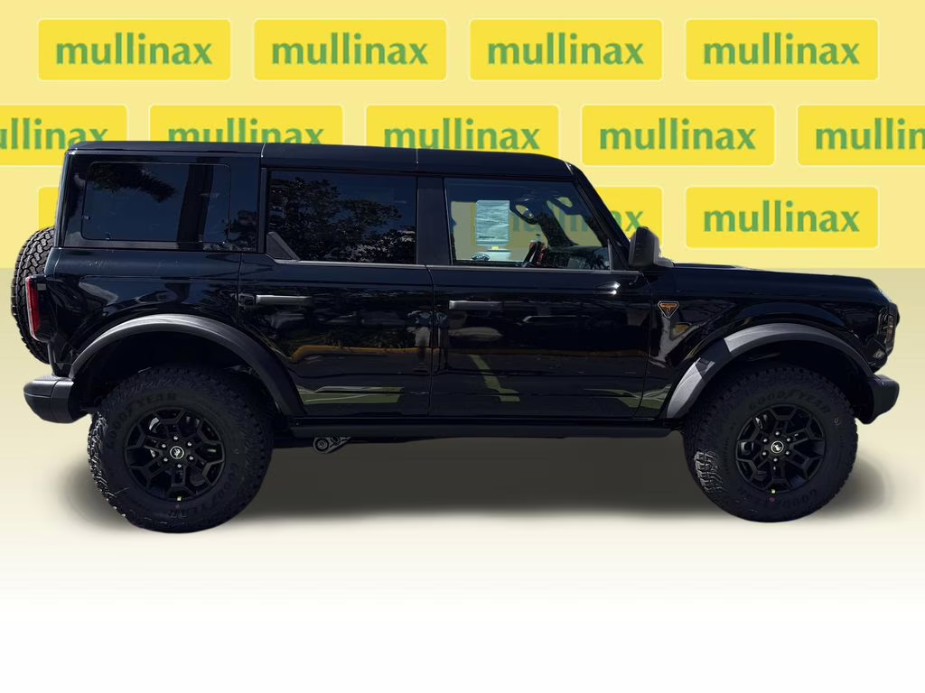 2026 Shadow Black Ford Bronco Badlands 4X4 SUV