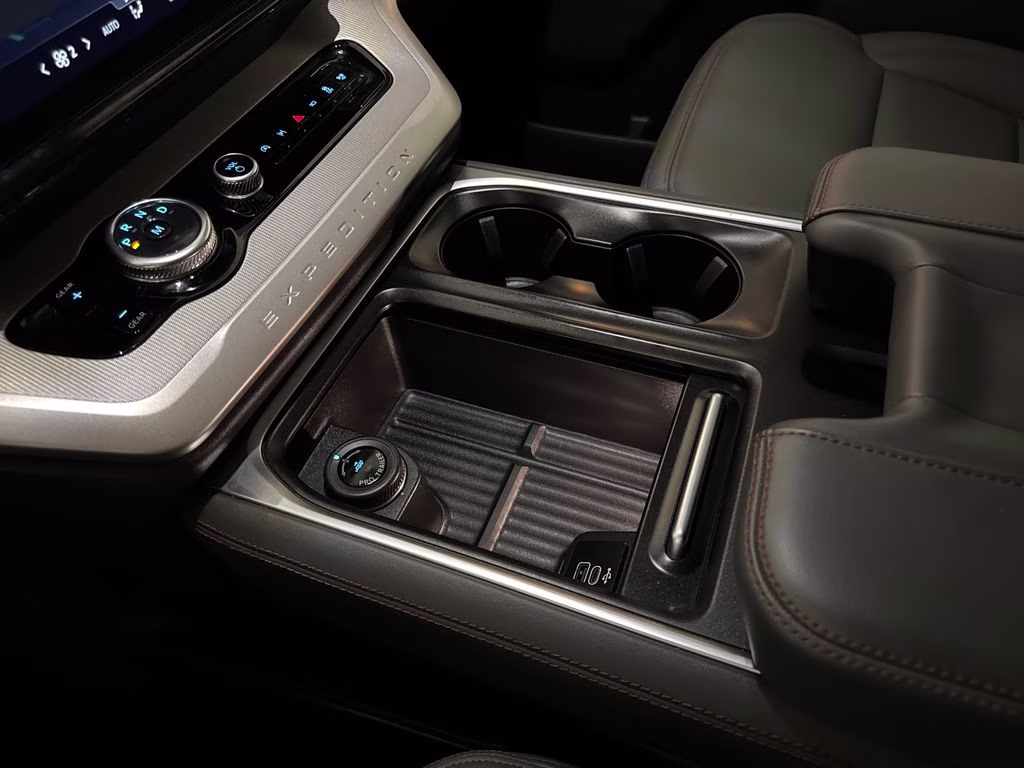 2025 Agate Black Metallic Ford Expedition Max Active RWD SUV