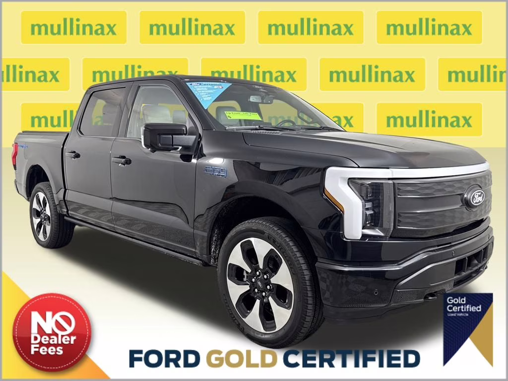 2025 Agate Black Metallic Ford F-150 Lightning Platinum AWD Truck