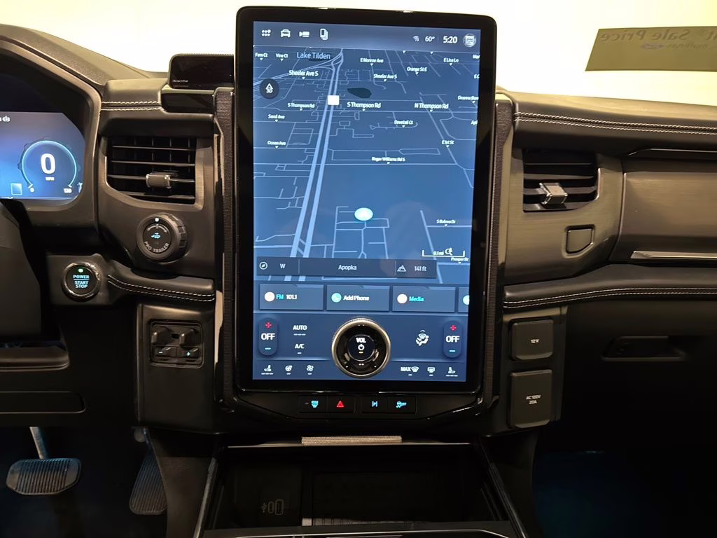 2025 Agate Black Metallic Ford F-150 Lightning Platinum AWD Truck