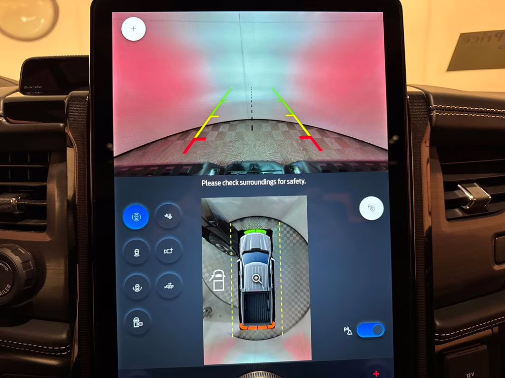 2025 Agate Black Metallic Ford F-150 Lightning Platinum AWD Truck