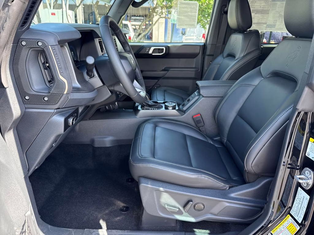 2026 Shadow Black Ford Bronco Badlands 4X4 SUV