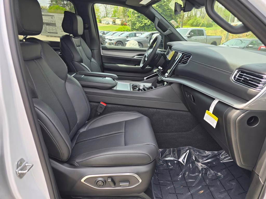 2026 Bright White Clearcoat Jeep Grand Wagoneer L Limited Altitude 4X4 SUV