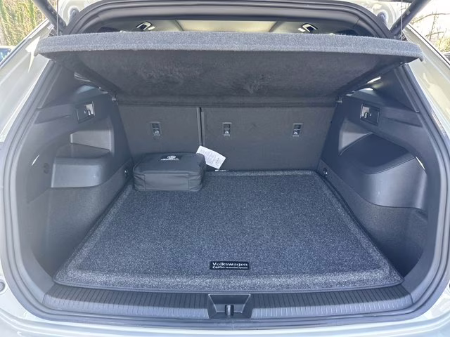 2025 White Volkswagen Tiguan AWD SUV