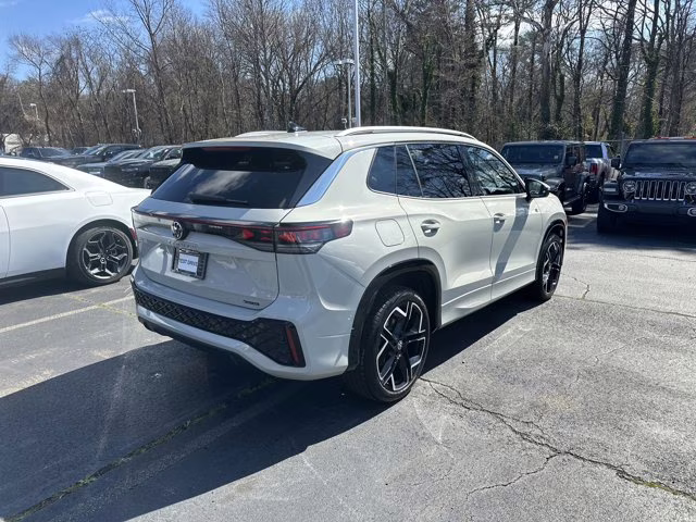 2025 White Volkswagen Tiguan AWD SUV