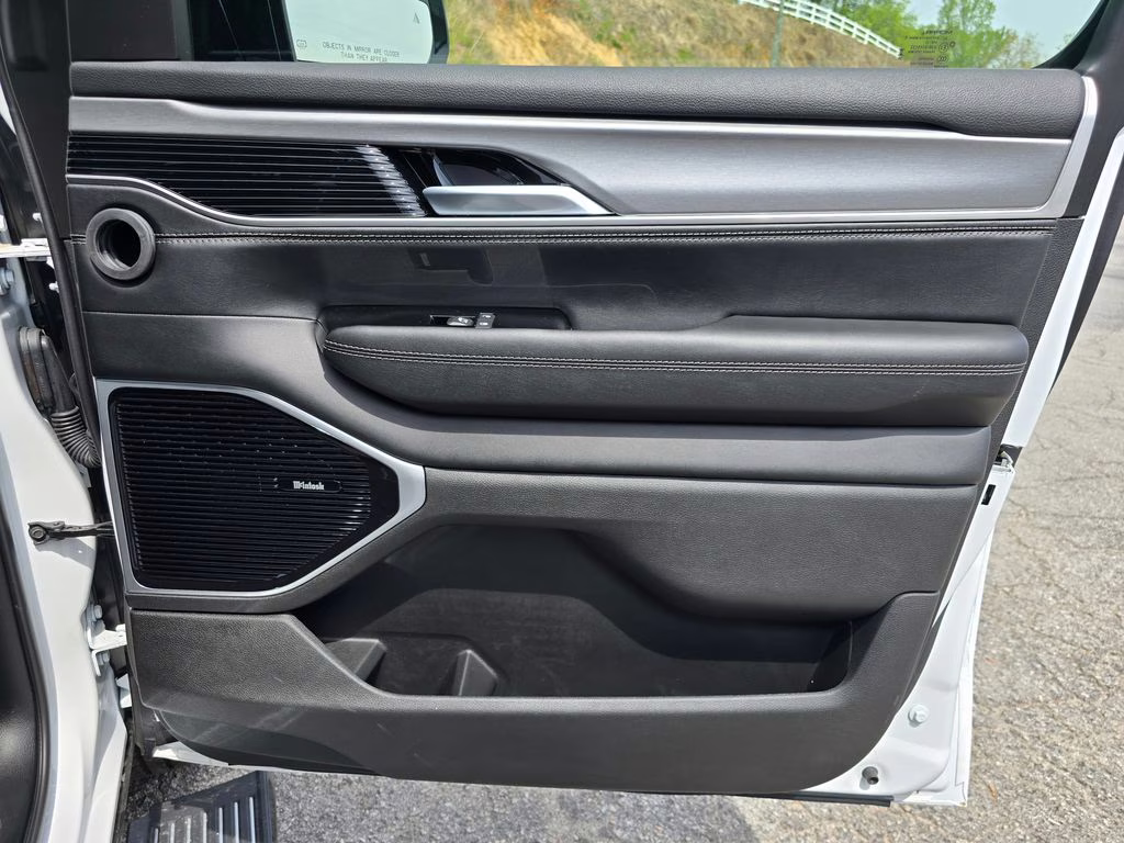 2026 Bright White Clearcoat Jeep Grand Wagoneer L Limited Altitude 4X4 SUV