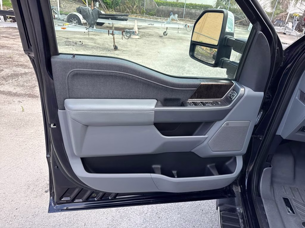 2021 Antimatter Blue Metallic Ford F-150 Lariat RWD Truck