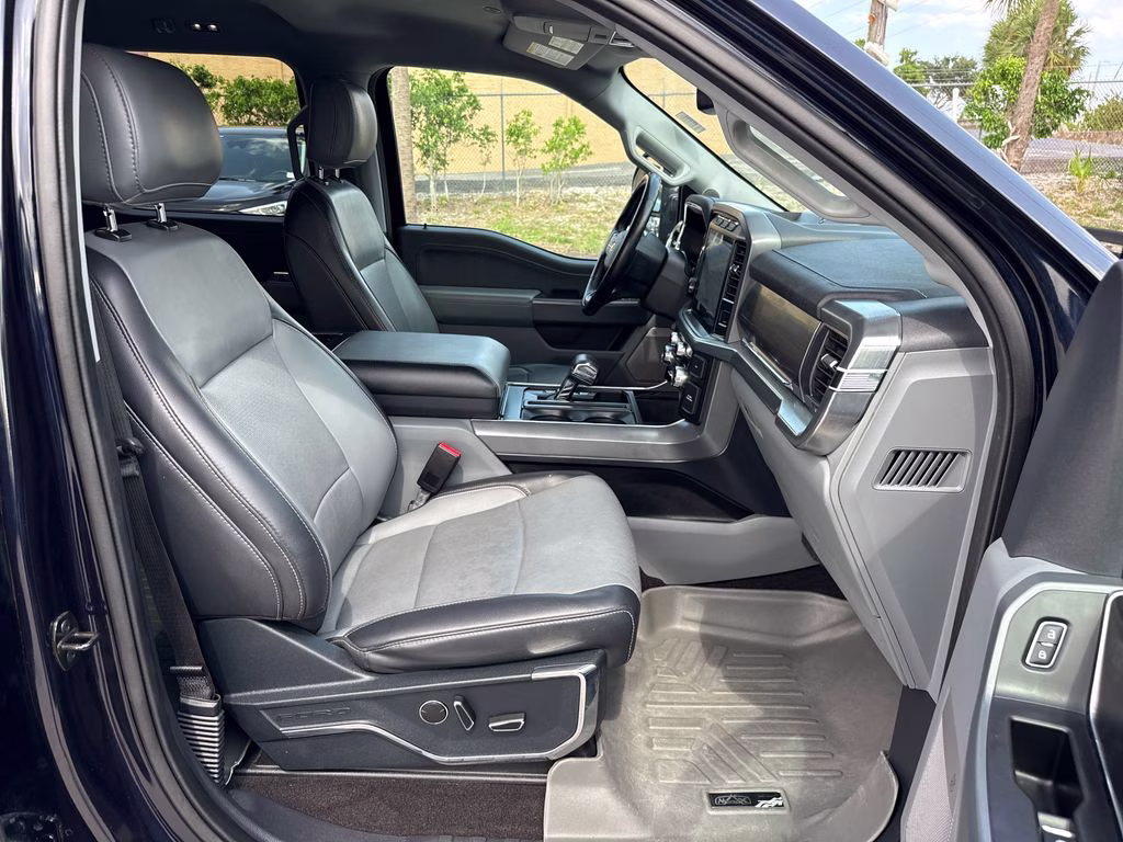 2021 Antimatter Blue Metallic Ford F-150 Lariat RWD Truck