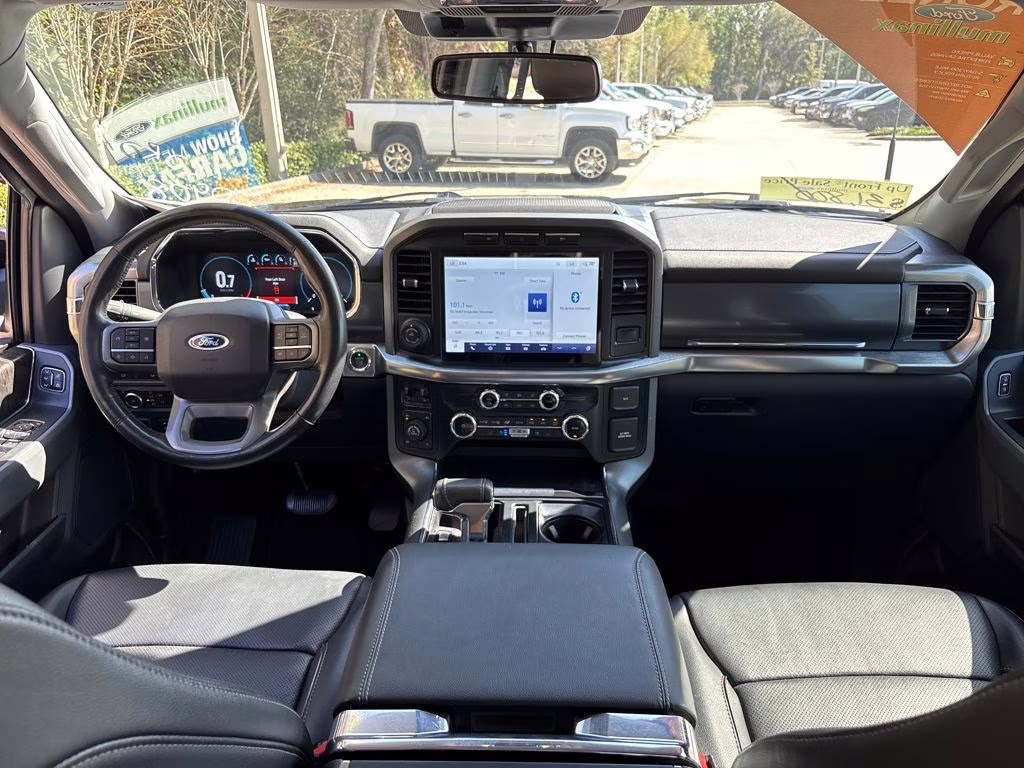 2022 Black Metallic Ford F-150 Lariat 4X4 Truck