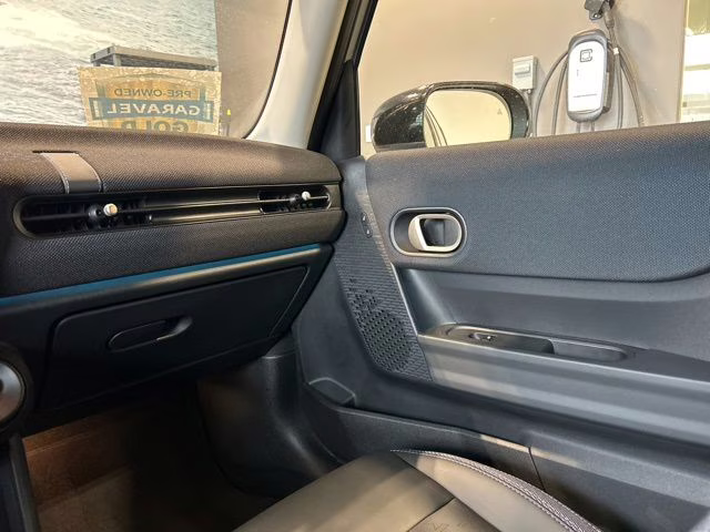 2025 Silver MINI Cooper S Signature Plus FWD Hatchback