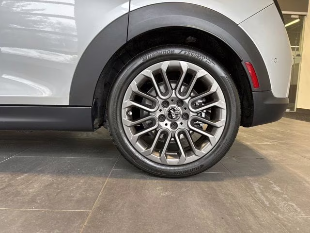 2025 Silver MINI Cooper S Signature Plus FWD Hatchback