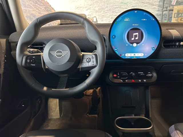 2025 Silver MINI Cooper S Signature Plus FWD Hatchback