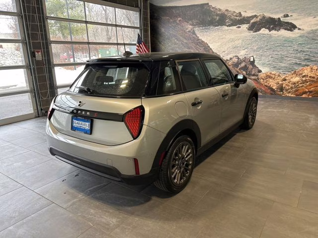 2025 Silver MINI Cooper S Signature Plus FWD Hatchback
