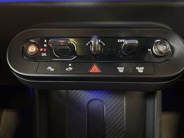 2025 Silver MINI Cooper S Signature Plus FWD Hatchback